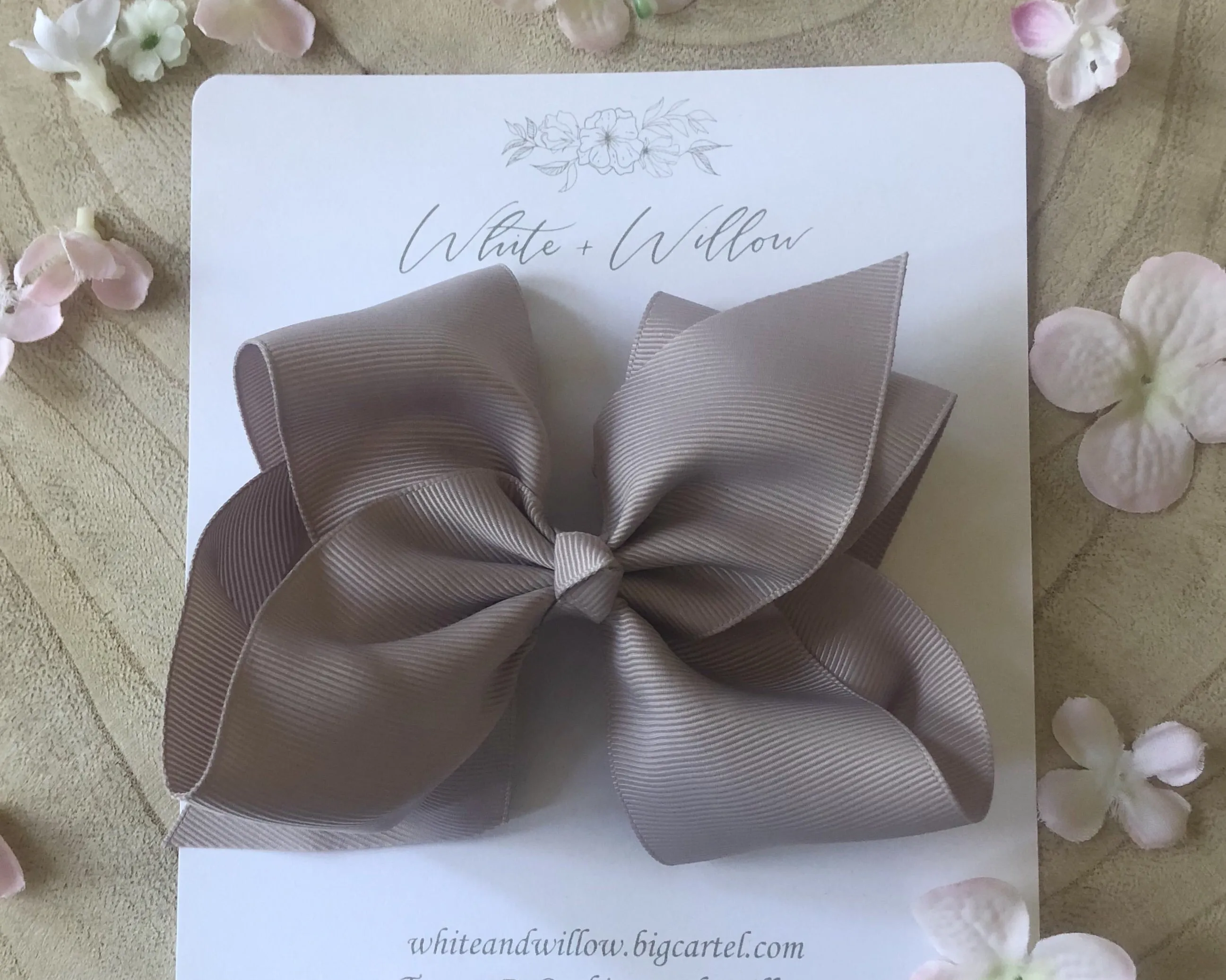 Large Harmony Bow ~Dove Grey