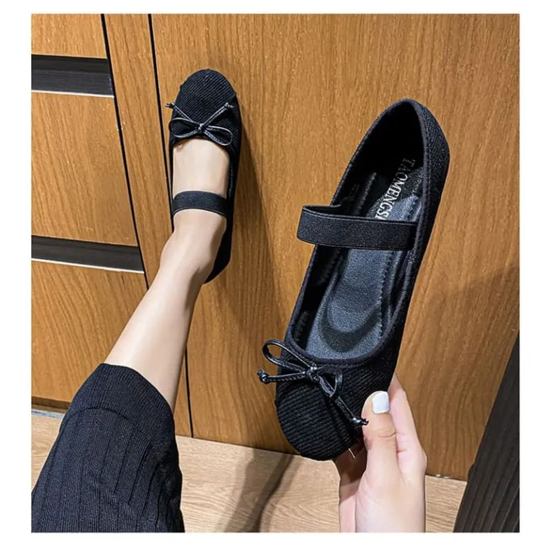 Plain Bow Accent Mary Jane Flats